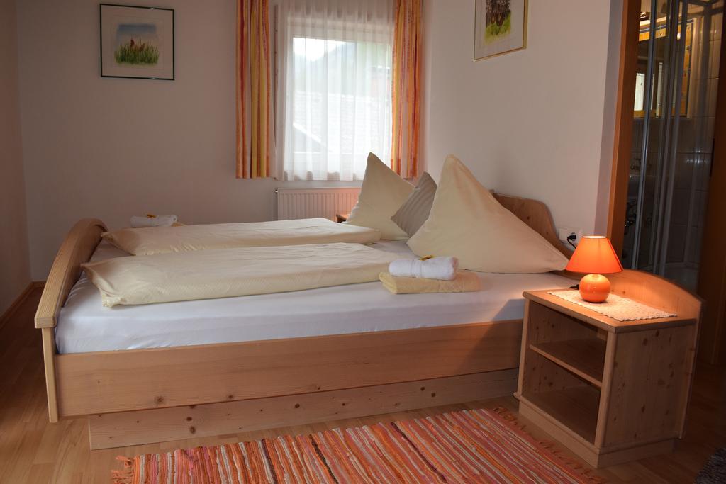 Landhaus Alpenrose - Feriendomizile Pichler Heiligenblut Exteriér fotografie